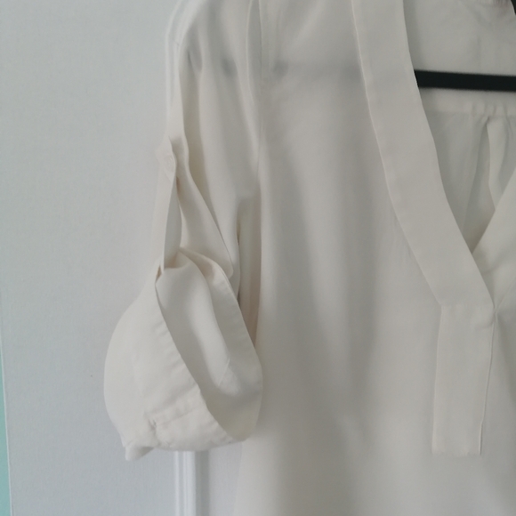 BCBGMAXAZRIA XXS 💯 silk - Picture 3 of 7